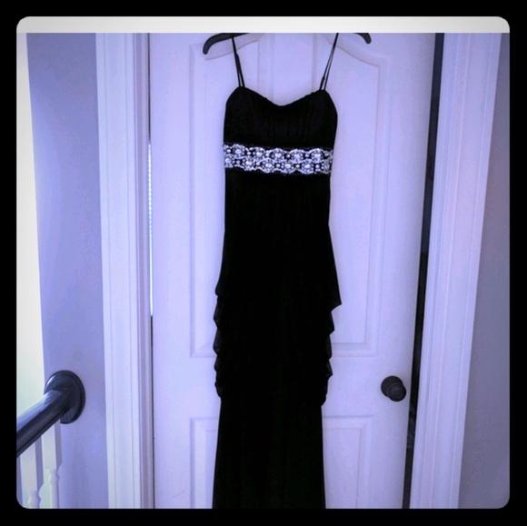 B Darlin Dresses & Skirts - 🔥 Formal Dress
